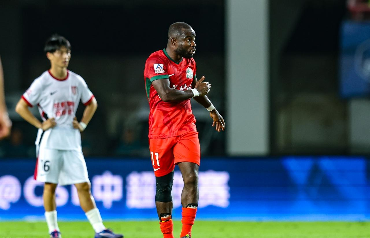 mk体育官方网站-足协杯决赛改期！周5改周6，原本为亚冠让路，无奈3队都没进决赛